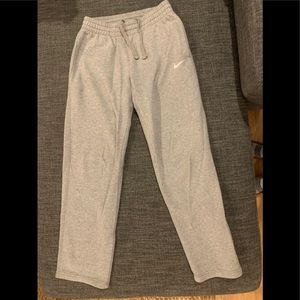 Nike Men’s Gray Sweatpants